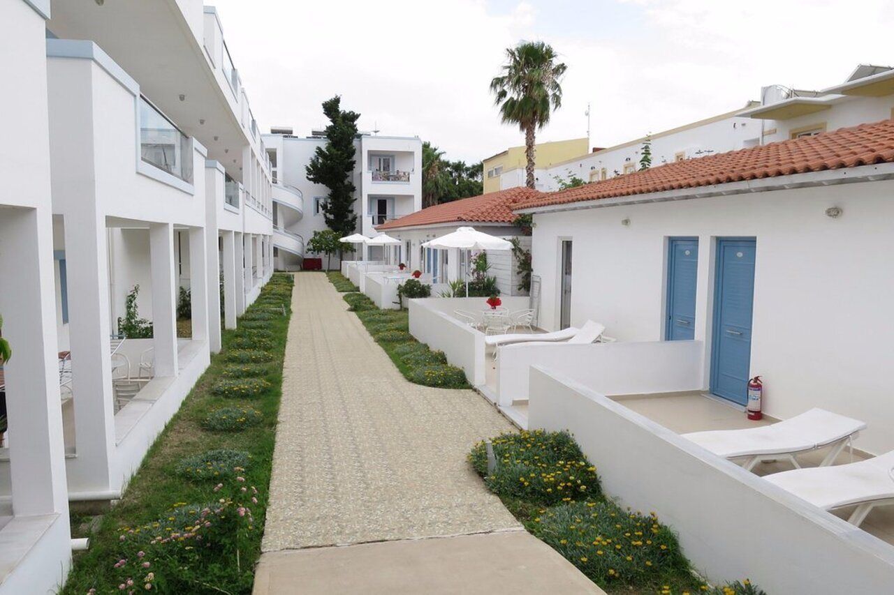 Aegean Blu Hotel & Apartments Kos Town Exterior photo
